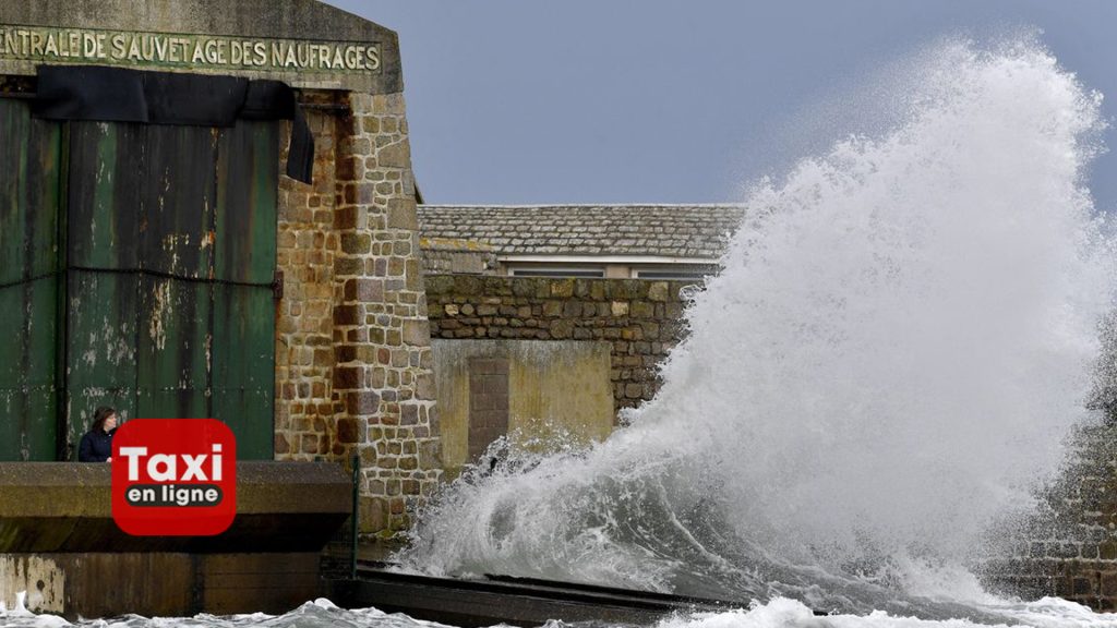 Tempête Ciarán : Des vents destructeurs et des risques de submersion prévus en FranceSévère alerte météo pour la Bretagne et la Normandie