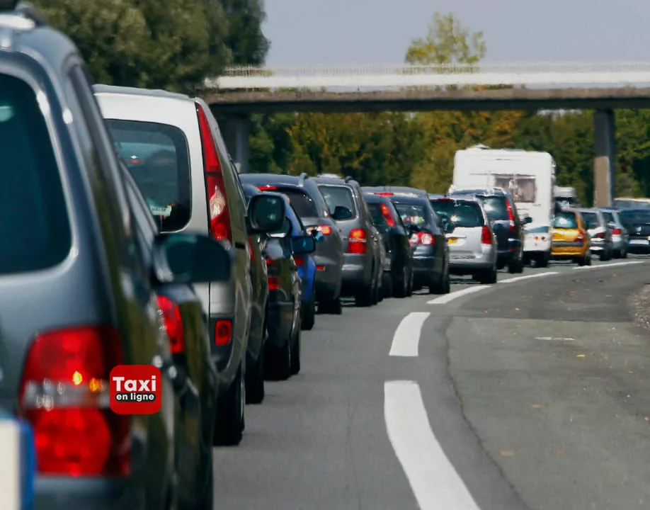 Chassé-Croisé des Vacances d'Hiver : Les départements en Rouge - TAXIENLIGNE