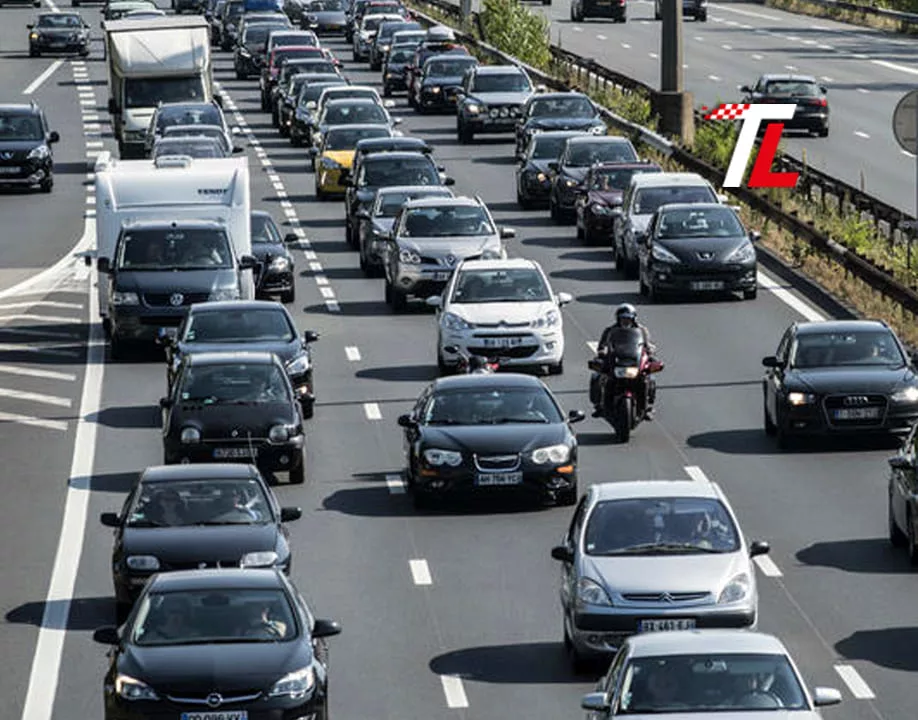 Trafic routier en France :embouteillages monstres en perspective  - TAXIENLIGNE